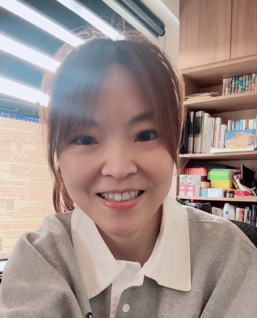 歷史老師-名儀
台北宏偉數學 台北鄭博文
台北陳立數學 台北吳岳國文
台北大師 桃園洪明升大
桃園高群 花蓮周揚升大

