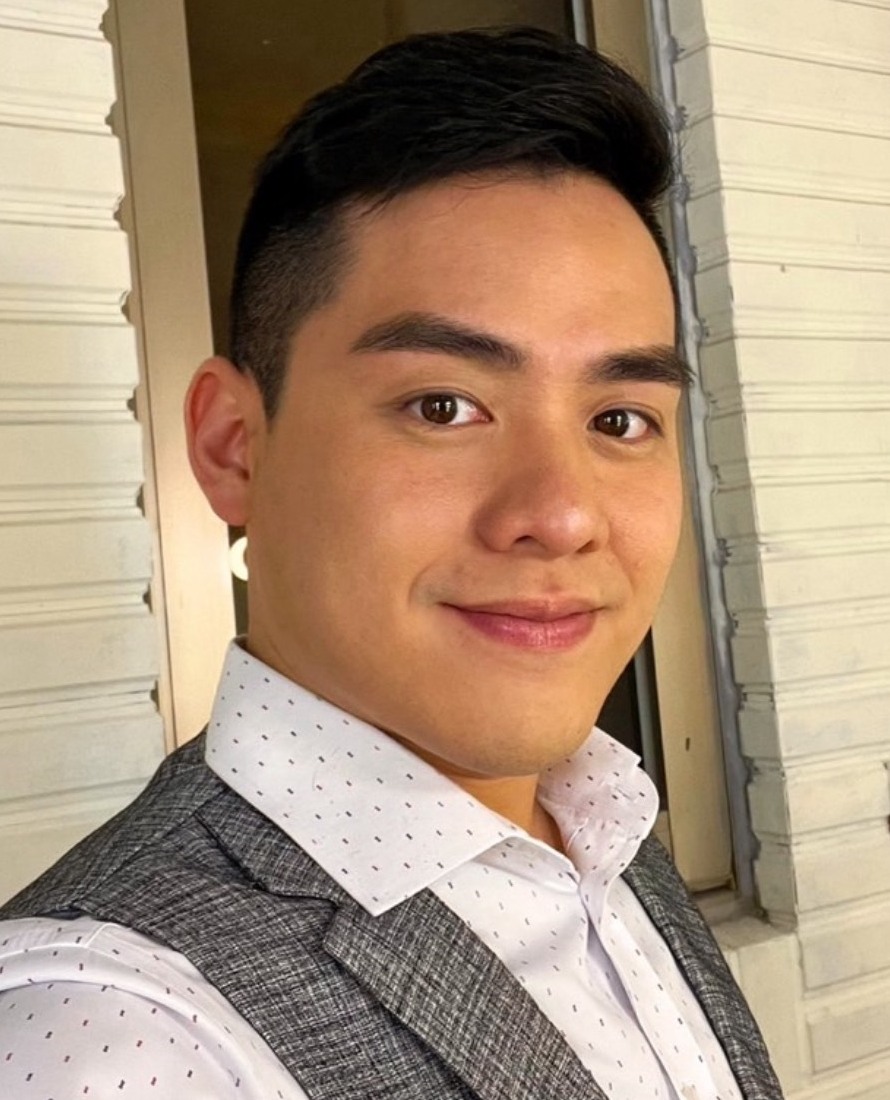 **徐暘老師**  
- 學歷：臺師大生命科學系（具教育學程）  
- **教學經歷**：  
 - 台北：華興、文城教育學院（北車/古亭/板橋/敦化）、博勝/上陞/博文補習班  
  - 新北：魁士堡、學冠、弘聲、好好、新儒、格蘭美語（三峽）、何樂數學、建智、合育、劉宇數學  
