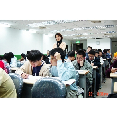 華興補習班雙導師嚴密管理制度